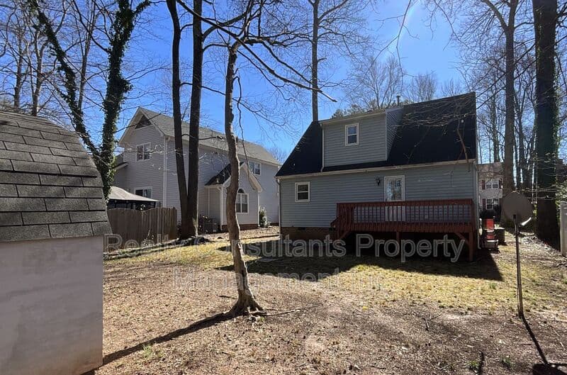 Greensboro House: 123 Arcaro Drive