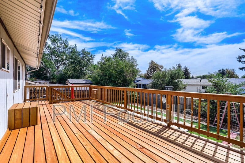 Aurora House: 12996 E Florida Dr