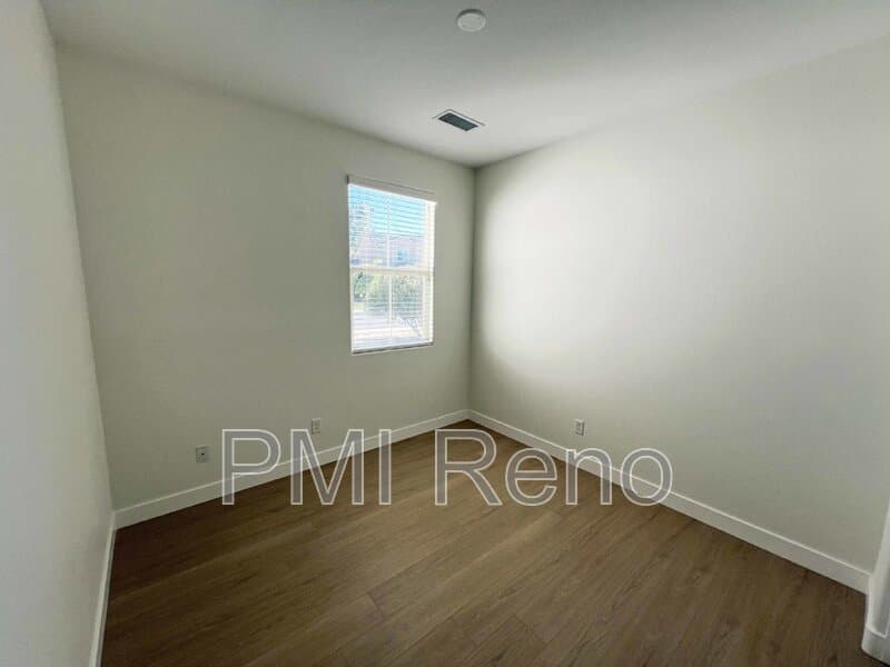 Reno House: 525 Verelli Court