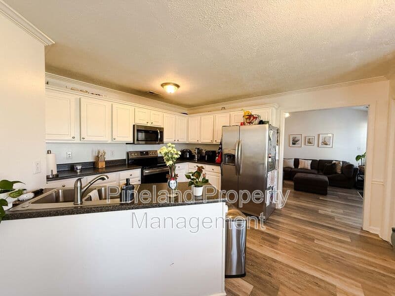 Raeford House: 301 Buckeye Drive