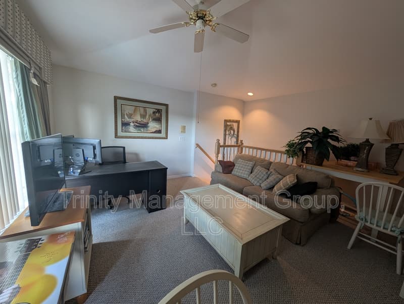 Land O' Lakes House: 10812 Deerberry Drive