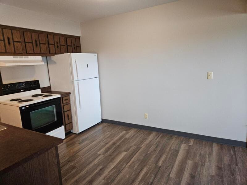 Berlin Condo: 334 Center Street - 2