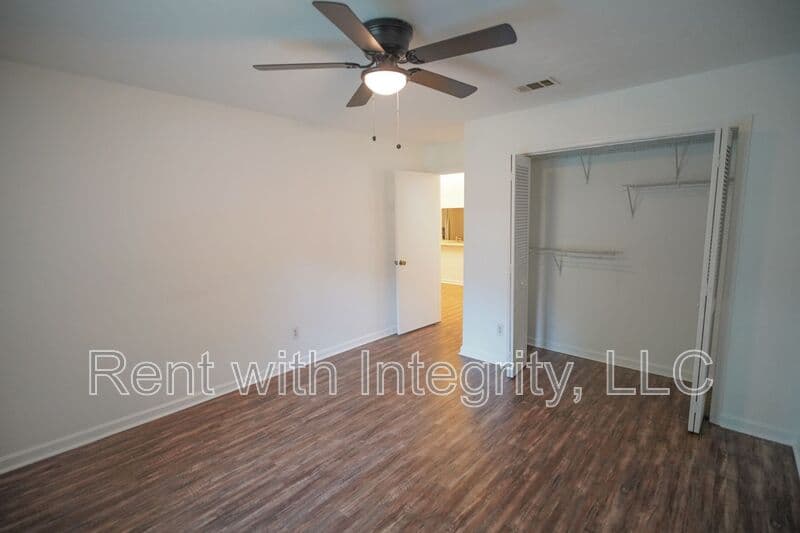 Tallahassee House: 2418 Ian Drive