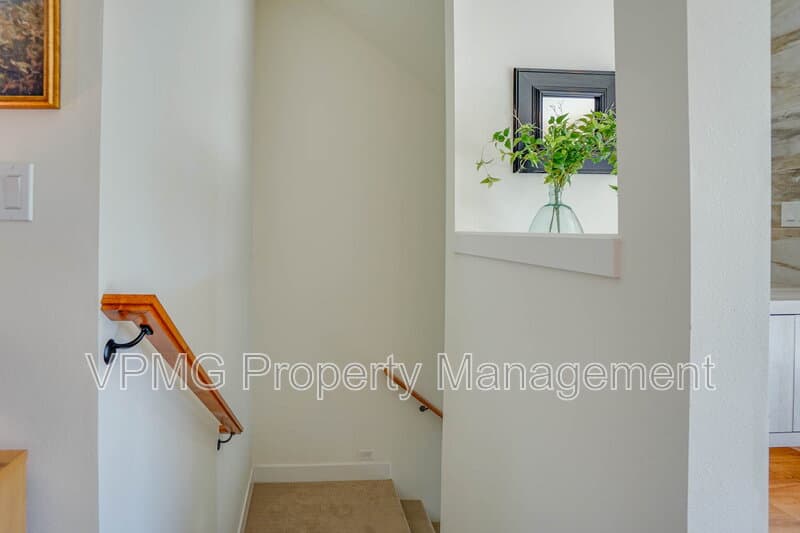 Camas Townhome: 4733 Southeast Ascension Drive