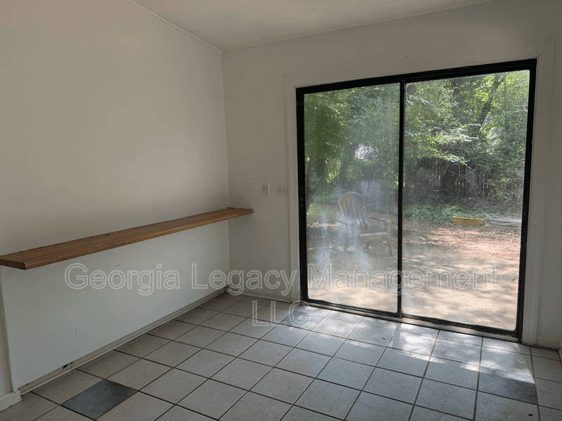 winterville House: 725-I Beaverdam Road