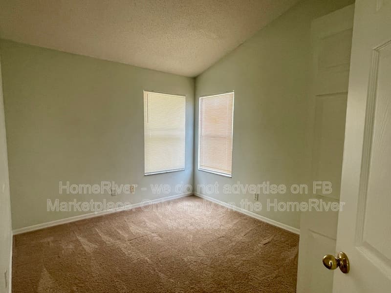 Riverview House: 9810 Sunnyoak Dr