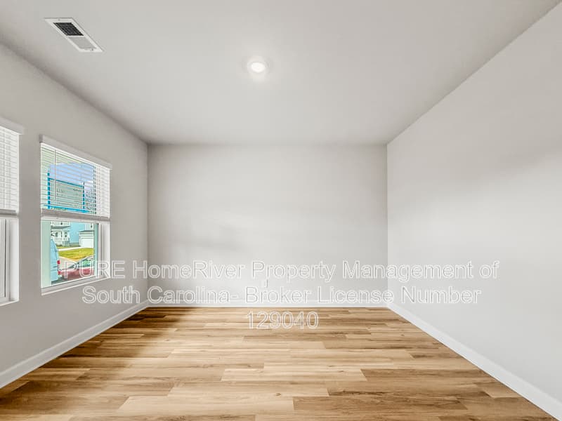 Moore House: 1496 Switchback Cir