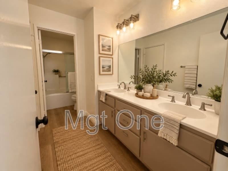 Lake Forest Condo: 26402 Kilkarney  #18