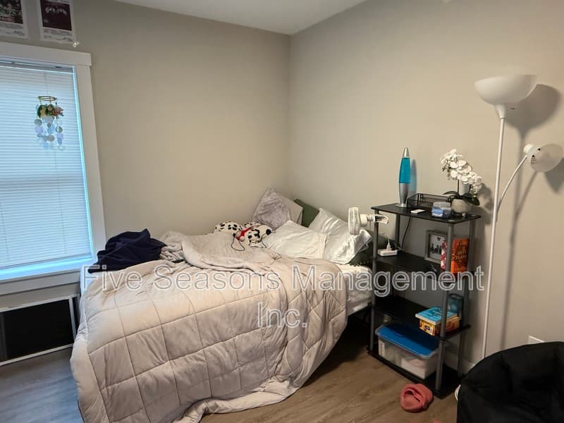 Burlington Condo: 68 South Union - A