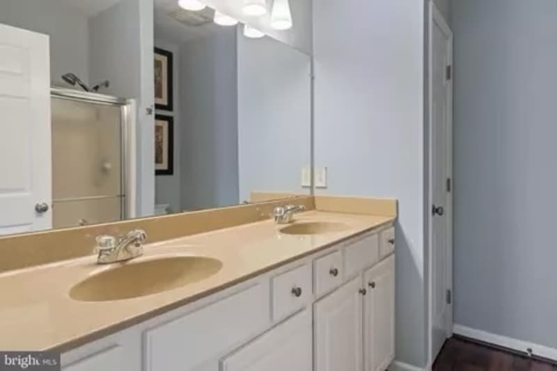 Lewes House: 34670 Villa Circle