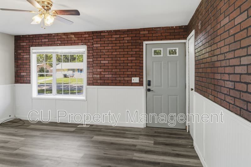 Champaign House: 3303 Kimberly Drive