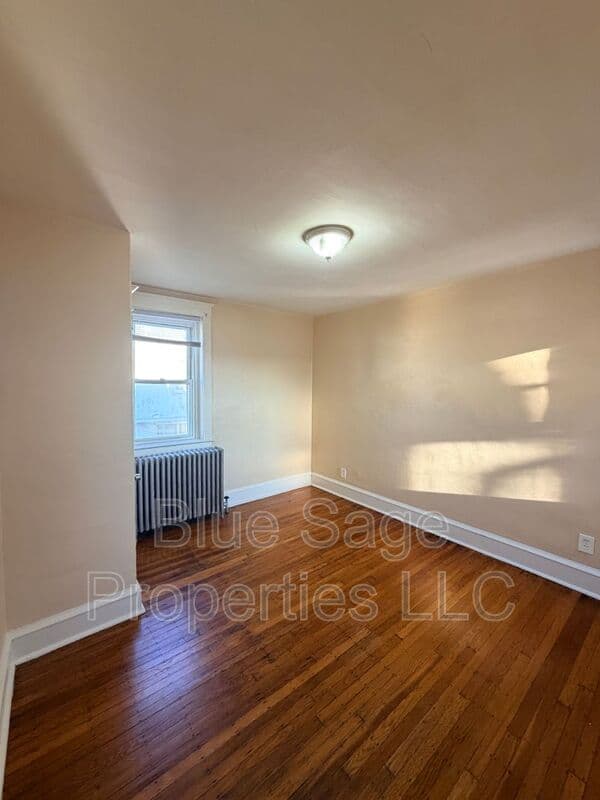 Upper Darby Condo: 244 Long Lane