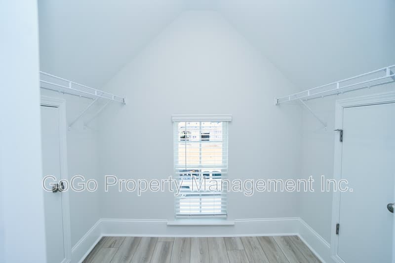 Greenville House: 114 Horace Court Drive