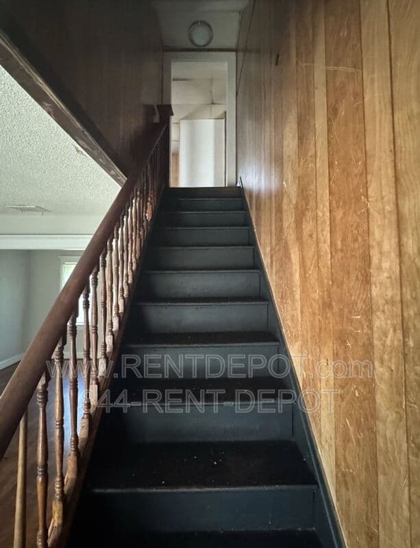 Evansville House: 1101 N Main St.
