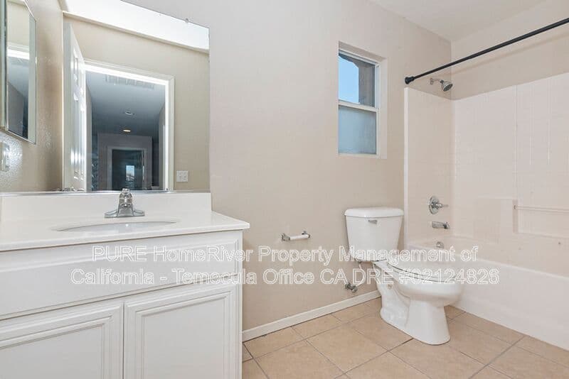 Menifee House: 29055 Emerald Cir.