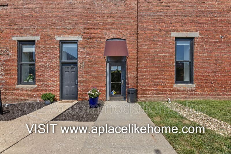 Kansas City Condo: 609 Central St