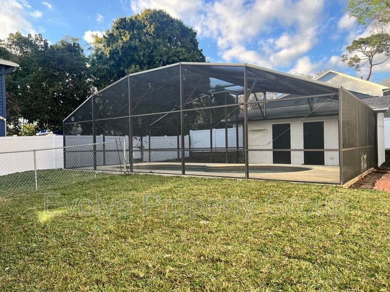 Orlando House: 1303 E Harding St