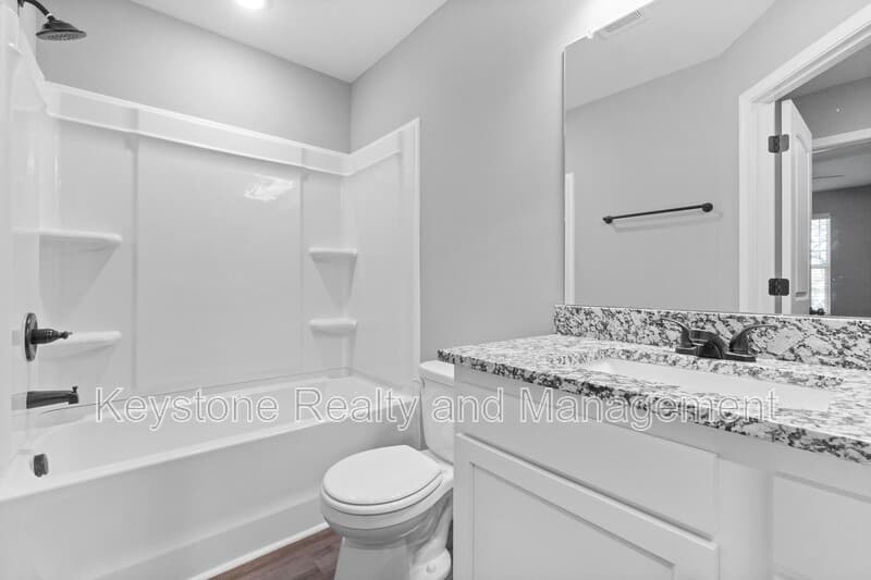 Clarksville Townhome: 2186 Peachers Mill Road