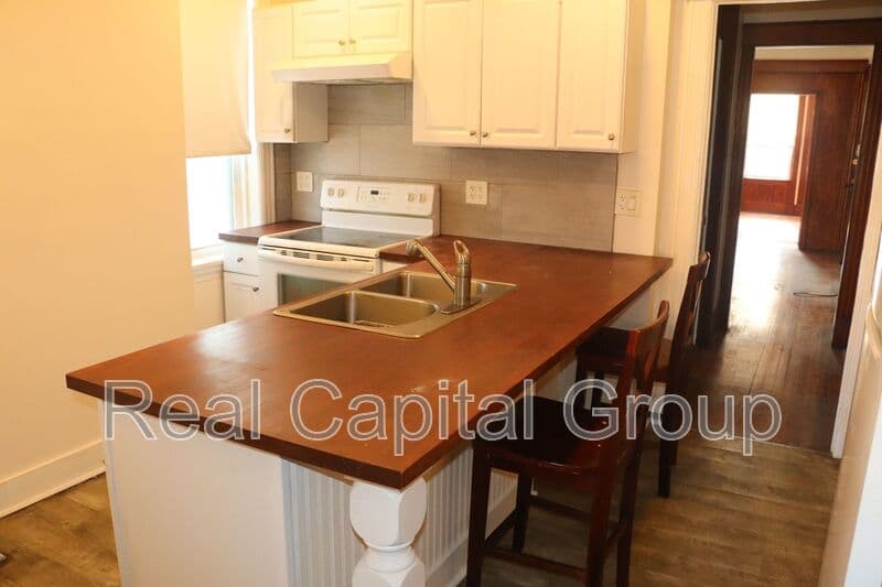 Albany Condo: 69 Lexington Ave