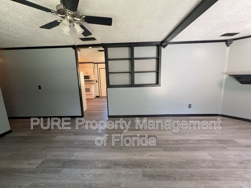 Ocklawaha House: 12300 SE 128th CT