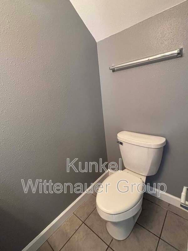 Mascoutah Condo: 704 E Fountain View
