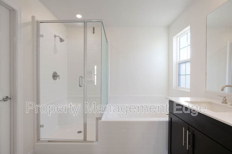 Menifee House: 26562 Brightstone Dr