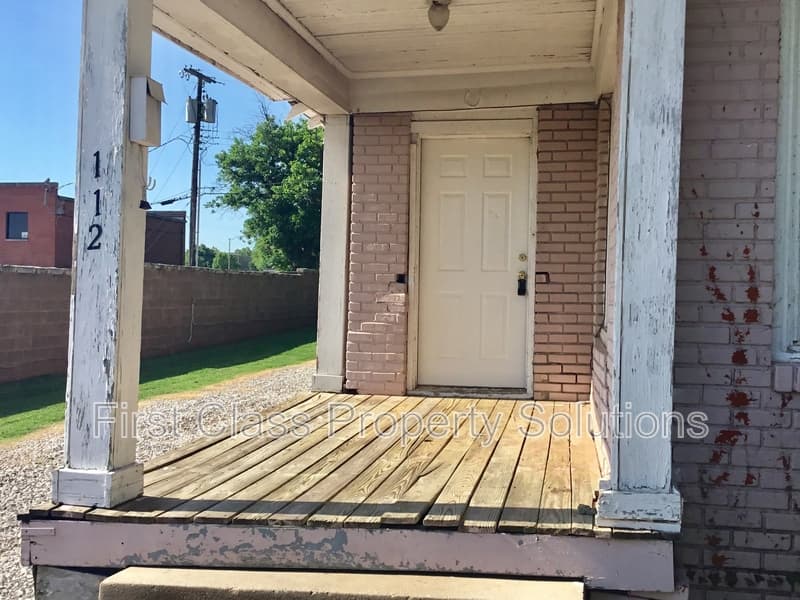 Oklahoma City House: 112 NW 17th St