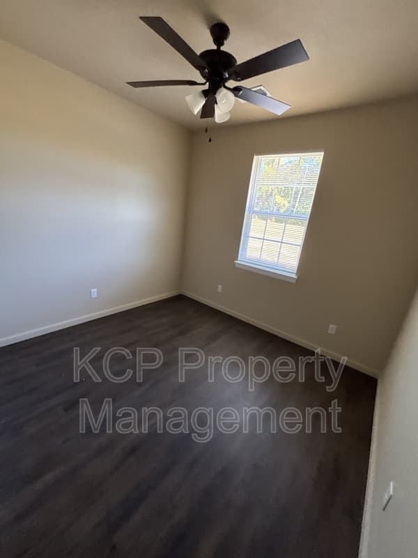 Van Buren Condo: 1714 Green Meadow Drive - B