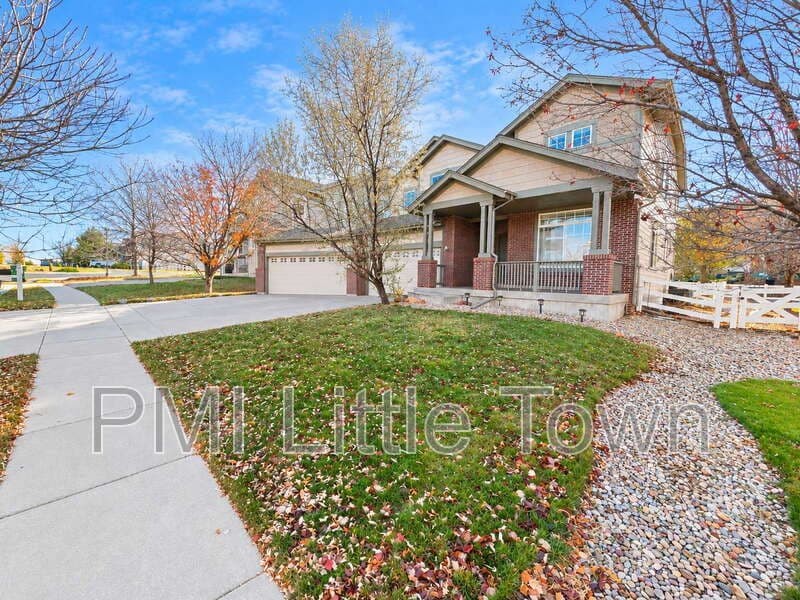 Aurora House: 24646 East Florida Avenue