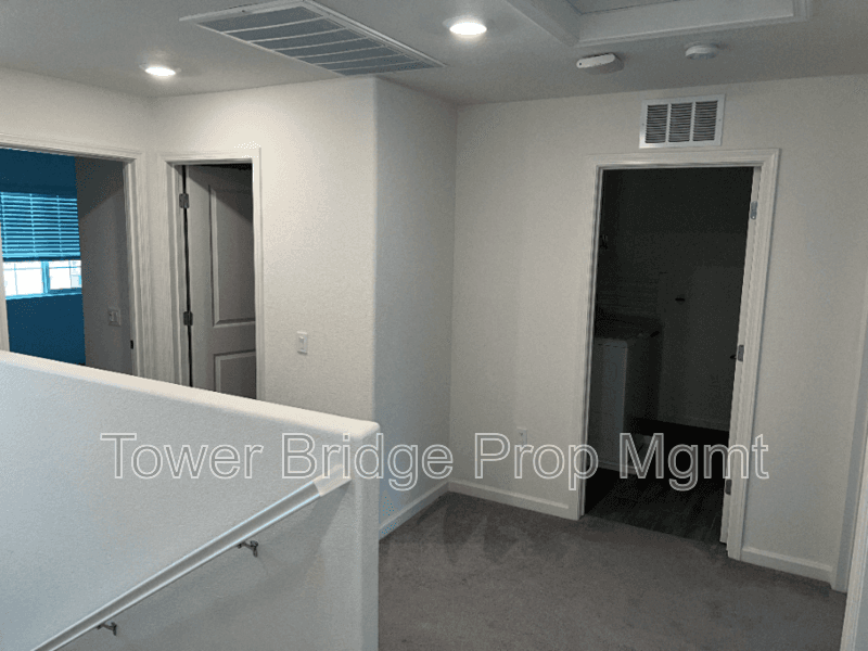 Rancho Cordova House: 12722 Montbrook Way
