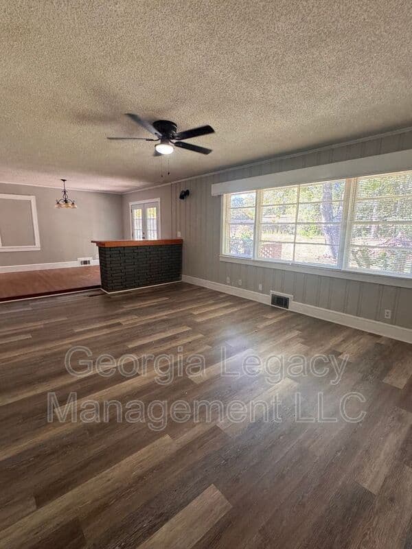Toccoa House: 116 Seminole Drive