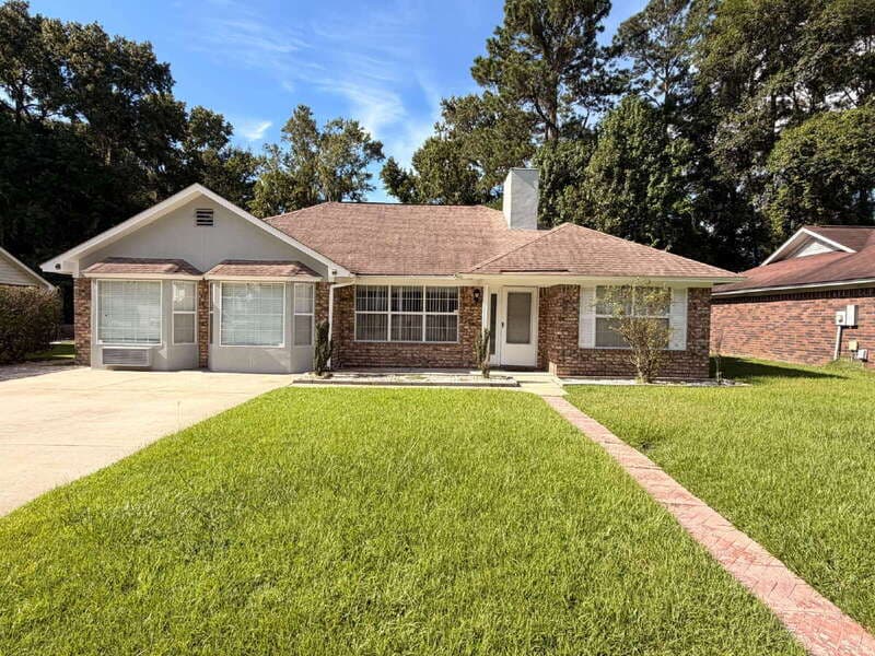 Savannah House: 117 Bordeaux Ln