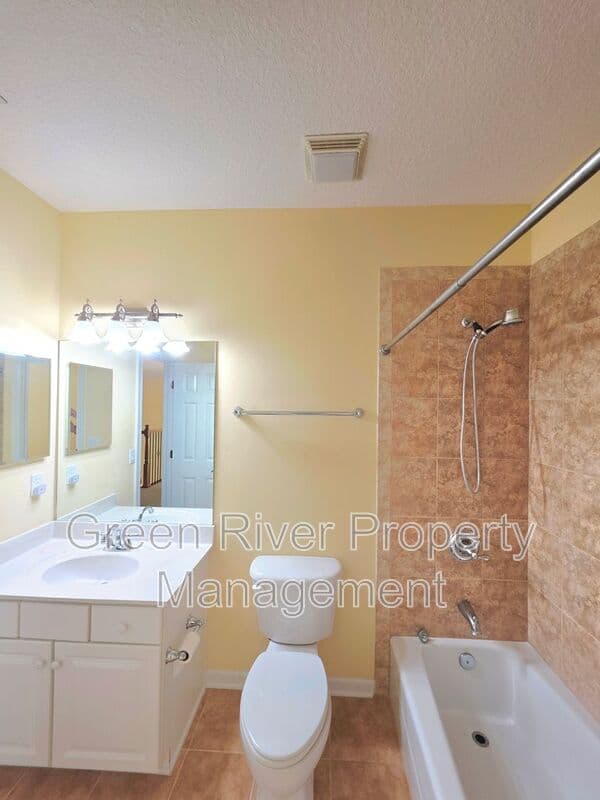 Fleming Island House: 2723 Shade Tree Dr
