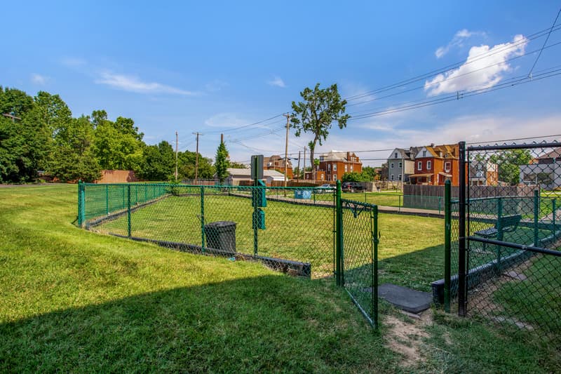 St. Louis Condo: 4301 Olive St