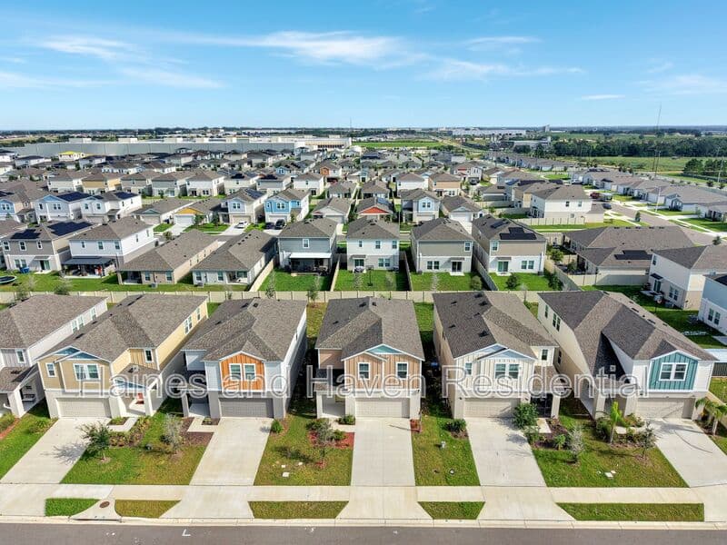 Lake Hamilton House: 3889 Geranium Ave
