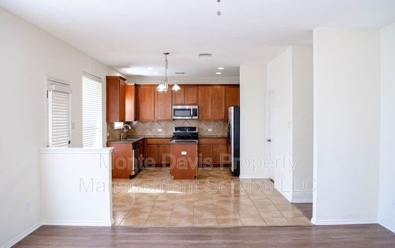 Austin House: 14213 Willow Tank Drive