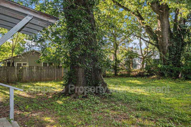 Bessemer House: 5906 5th Street South