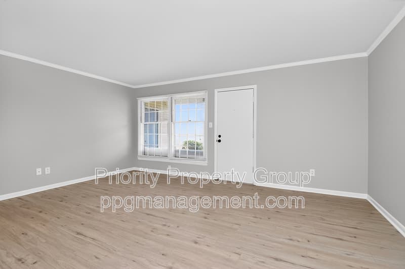 Charlotte Condo: 4601 Coronado Drive Apt B