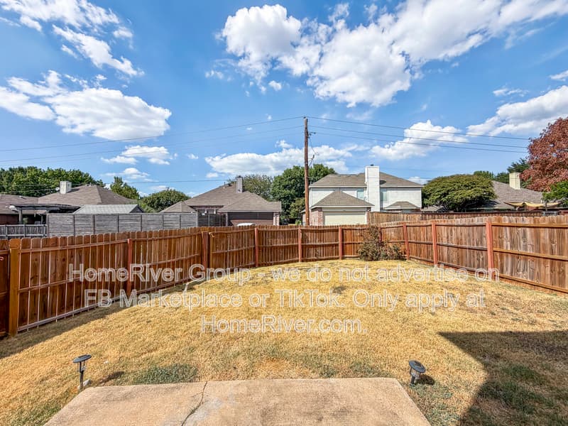 Frisco House: 11410 Promenade Rd