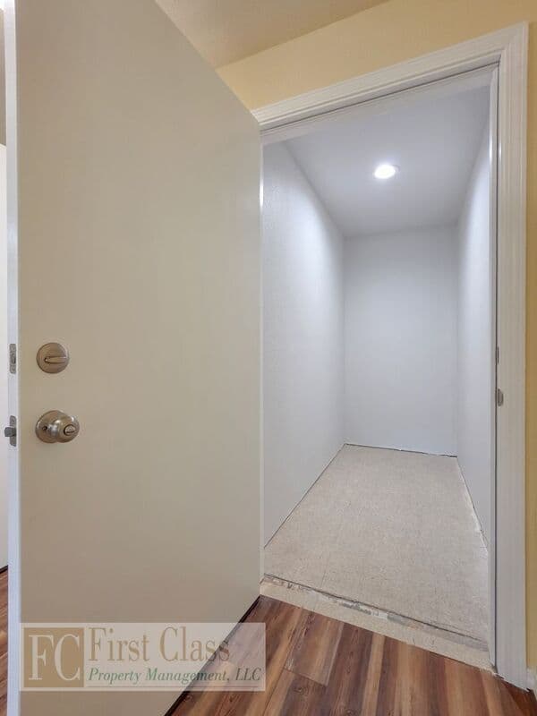 PORTLAND Condo: 1370 NE 186TH AVE
