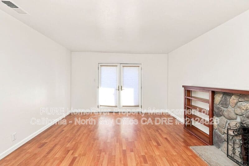 Rohnert Park House: 257 Allan Avenue