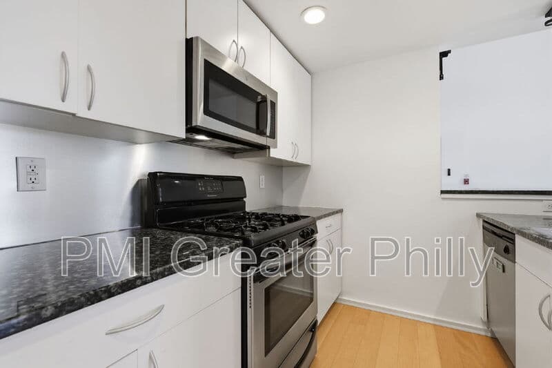 Philadelphia Condo: 182 Gay St