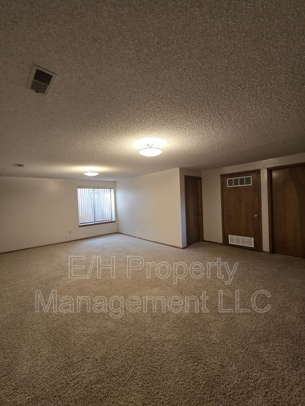 Wichita Condo: 7003 West O'Neil Street
