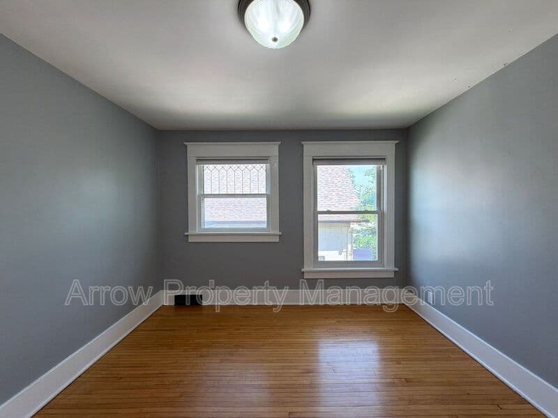 Lincoln Condo: 2125 South Street
