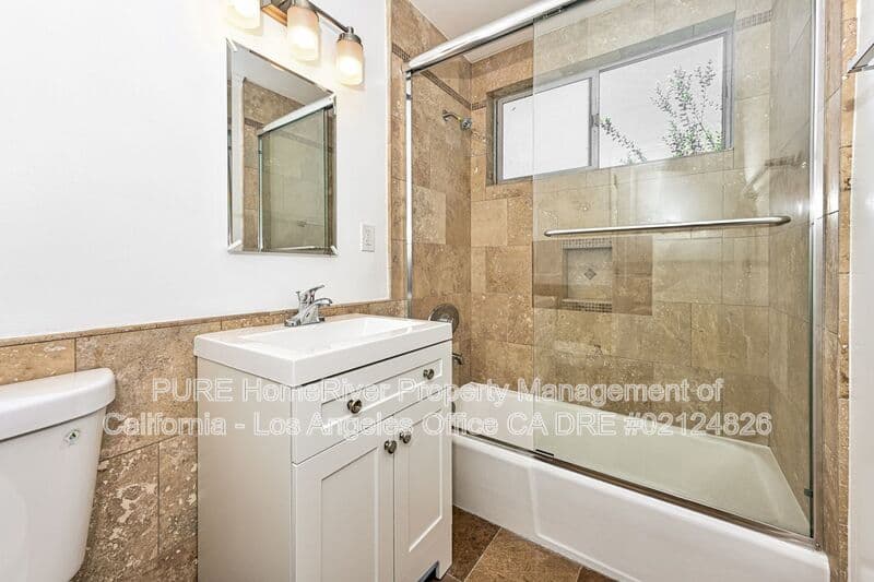 Santa Monica House: 1527 Harvard St