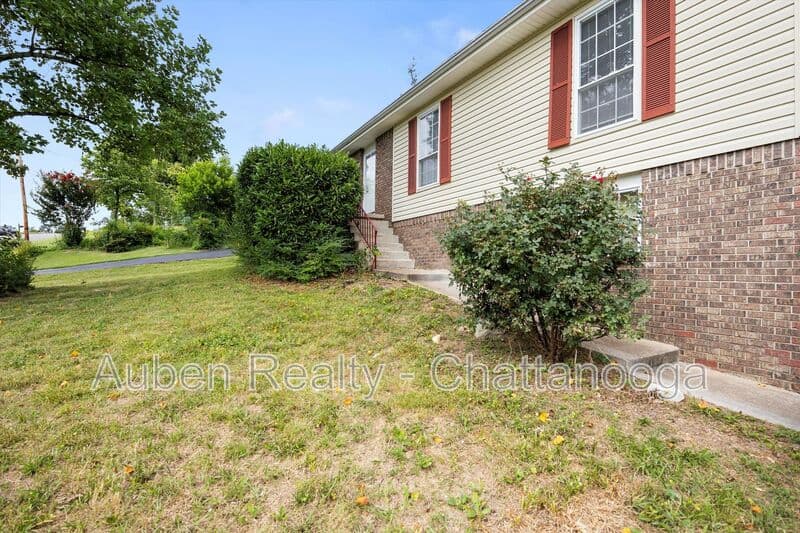 Ooltewah House: 4015 Shady Oak Drive
