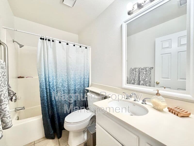 Murrieta House: 39752 Sunrose Dr