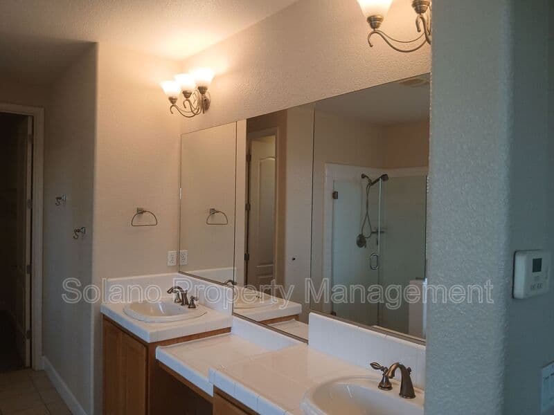 Vacaville House: 2167 Newcastle Dr.