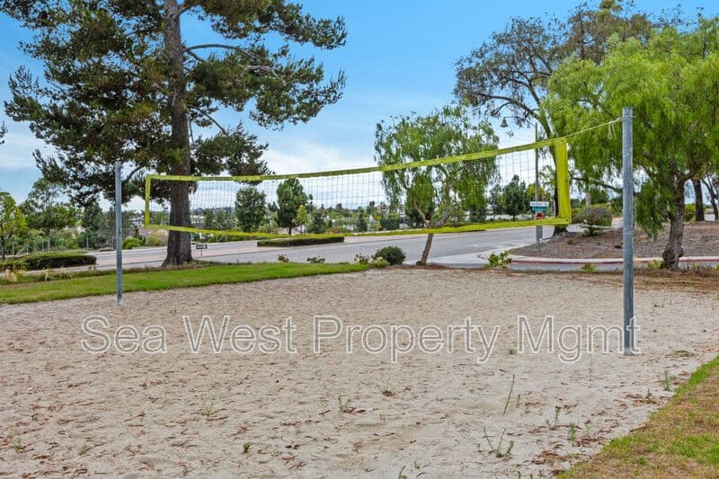 Carlsbad Condo: 6907 Quail Pl.