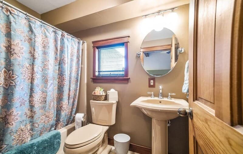 Glassboro House: 105 Dickinson Road